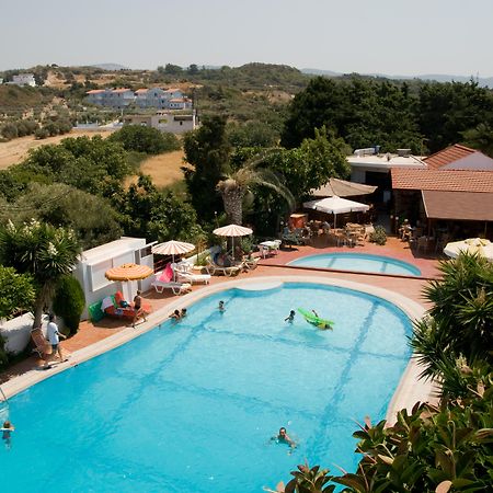 Hotel Asteria Ágios Kírykos Kültér fotó