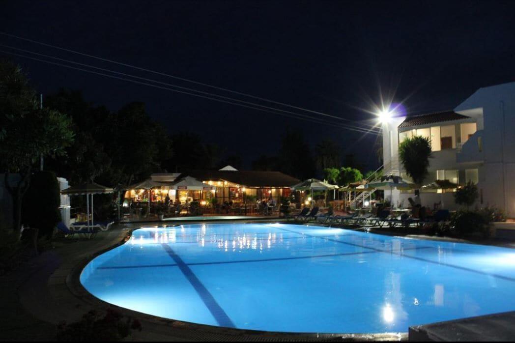Hotel Asteria Ágios Kírykos Kültér fotó