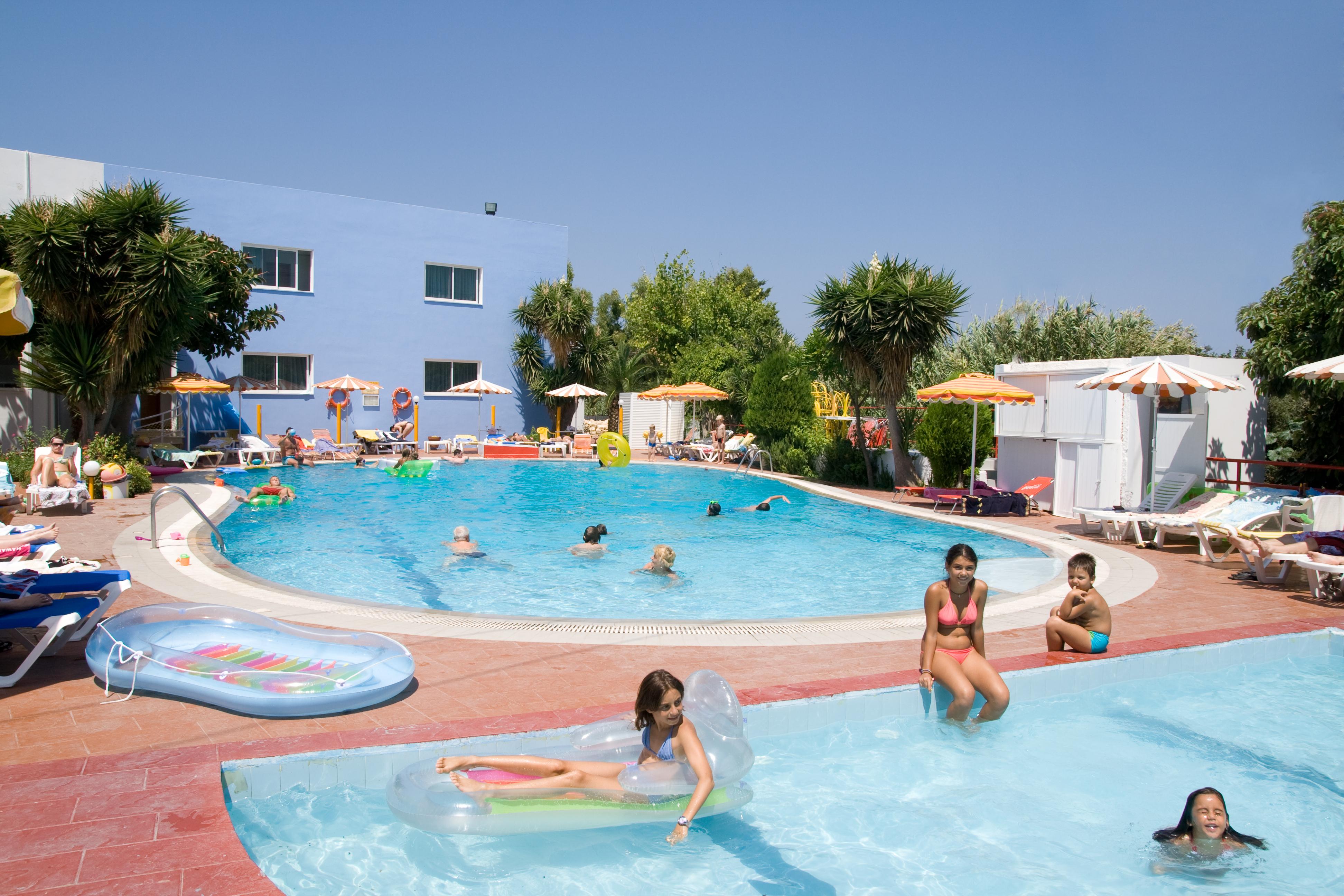 Hotel Asteria Ágios Kírykos Kültér fotó