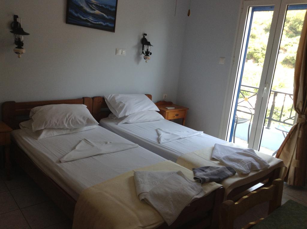 Hotel Asteria Ágios Kírykos Kültér fotó
